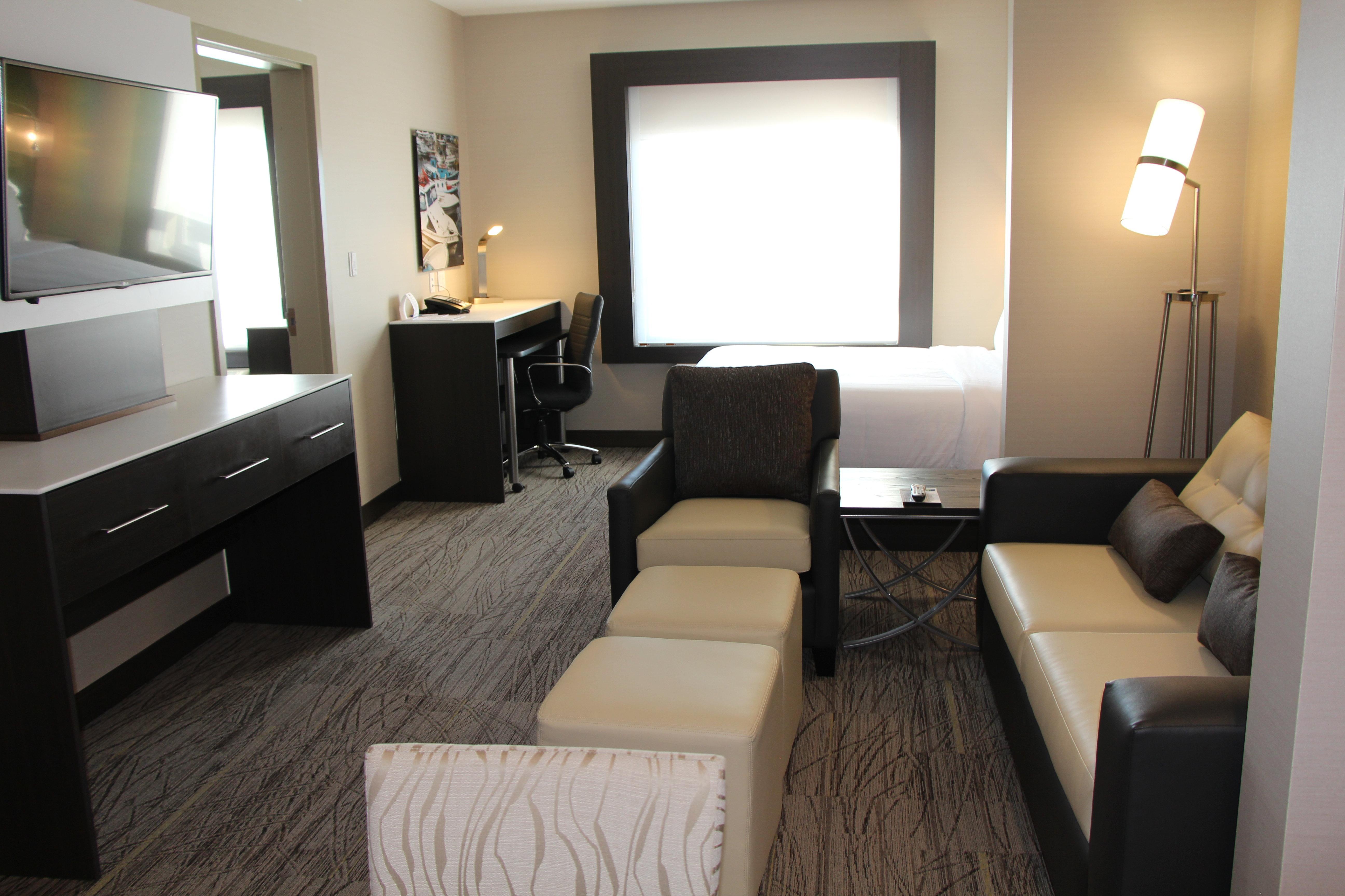 Holiday Inn Express & Suites Cold Lake By Ihg Extérieur photo